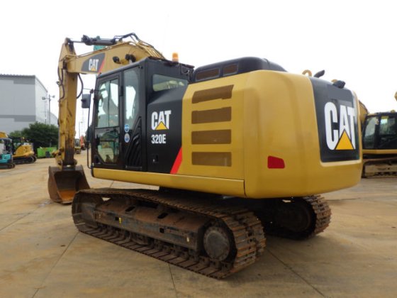 2017 キャタピラー 320E-2