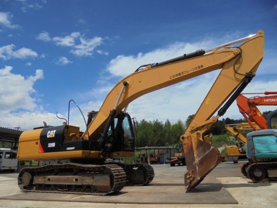 2013 キャタピラー 320D-E