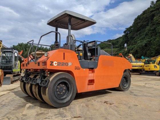 日立建機 ZC220P-5