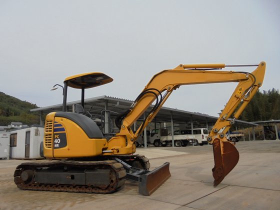 2012 コマツ PC40MR-3