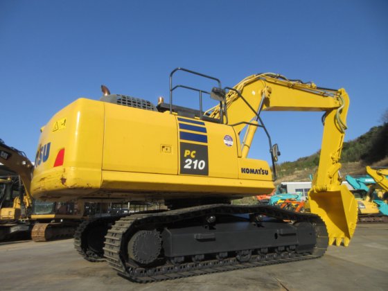 2014 コマツ PC210-10