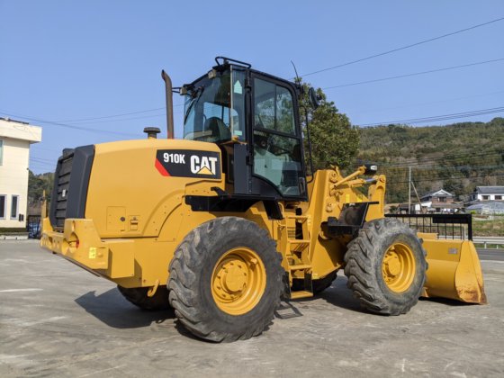 2017 キャタピラー 910K