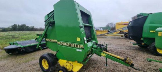 John Deere 590