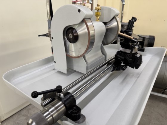 AGATHON 175-A 型磨床