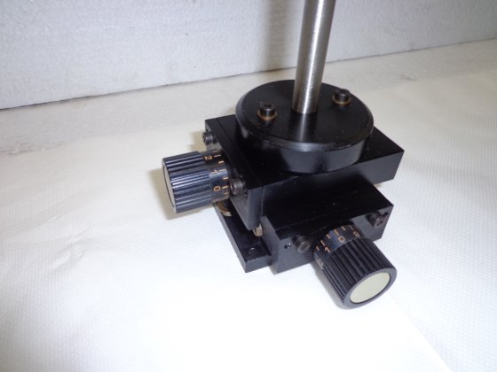 クロステーブル "" 25×25 mm