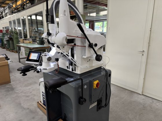 RETIFICADORA UNIVERSAL EWAG WS-11