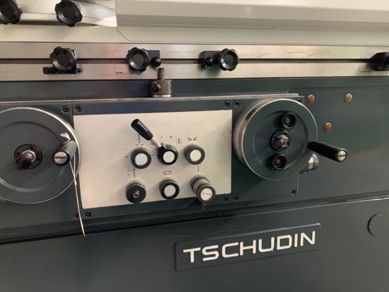 円筒研削盤 チュ-ディン HTG-610