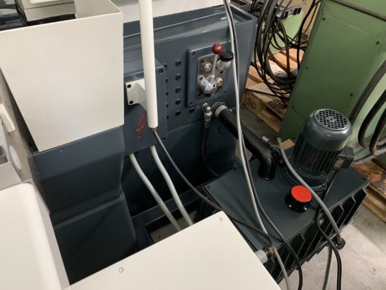 円筒研削盤 チュ-ディン HTG-610