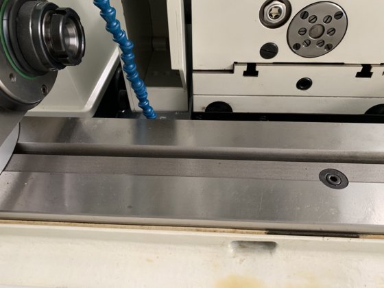 円筒研削盤 チュ-ディン HTG-610