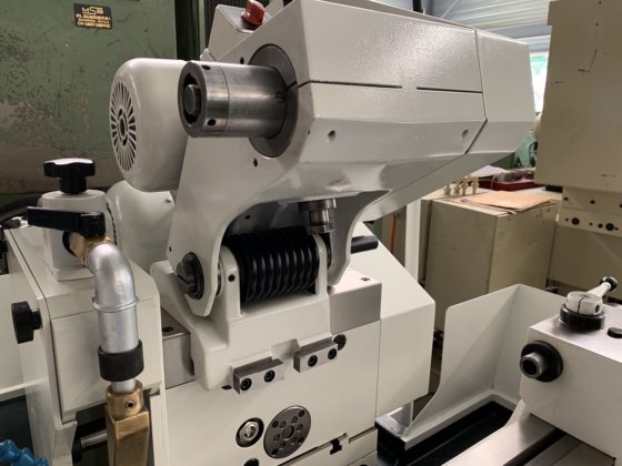 円筒研削盤 チュ-ディン HTG-610