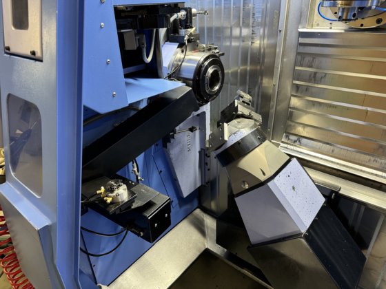 S-191FTL-R 型 "布莫泰克 "弗雷斯车削中心