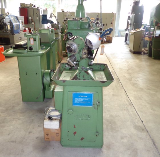 2-32 型 "克里斯顿 "钻头磨床