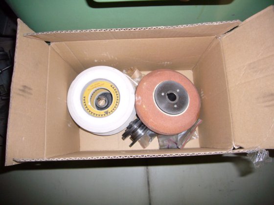 2-32 型 "克里斯顿 "钻头磨床