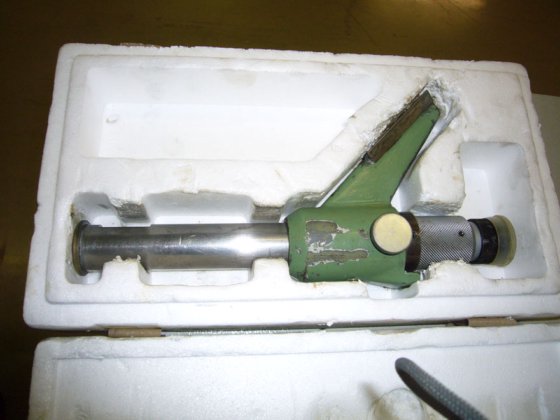 2-32 型 "克里斯顿 "钻头磨床