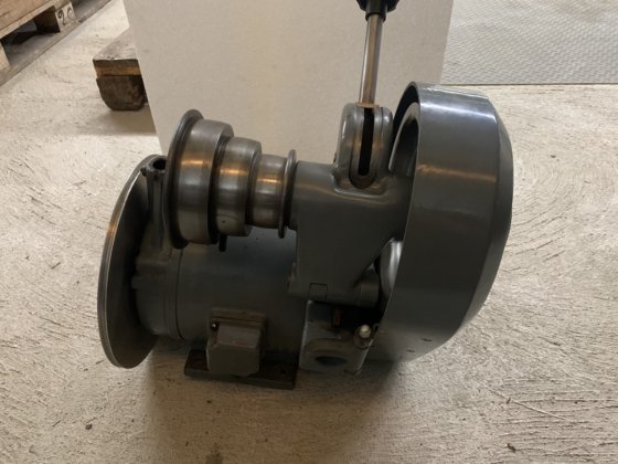 独立驱动 "RIS "型 EK GA