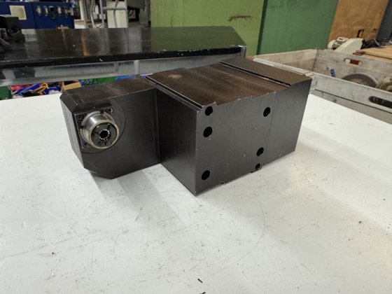 T-A 型 "TORNOS "多边形加工机