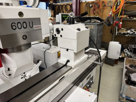 KELLENBERGER 600-U RONDSLIJPMACHINE