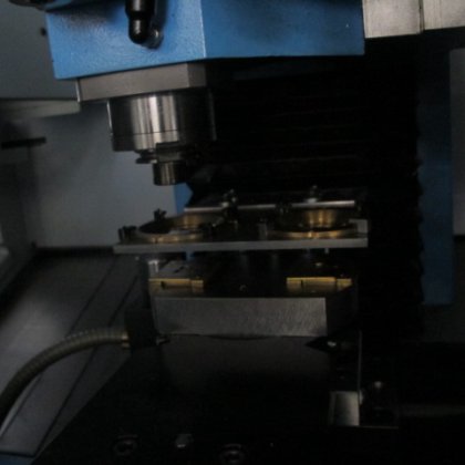 CU-1005 型 "Almac "加工中心