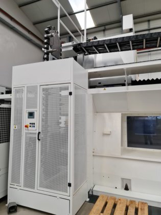 マシニングセンター "Huron "タイプKXG 45-23