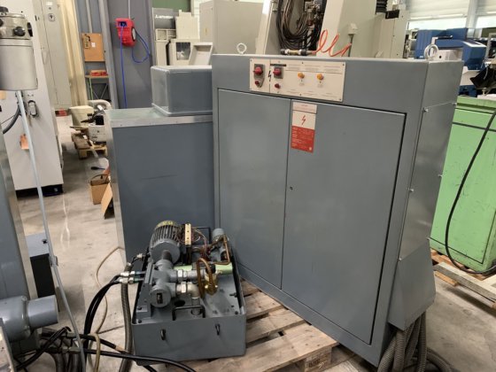 豪瑟 "3-SMO 型坐标磨床