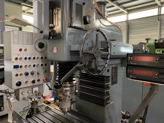 豪瑟 "3-SMO 型坐标磨床