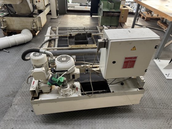 Streuli "SPB4クーラントユニット ペーパーベルトによるろ過