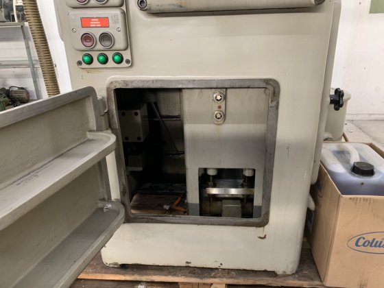 平面研削盤トリペット MHP-500