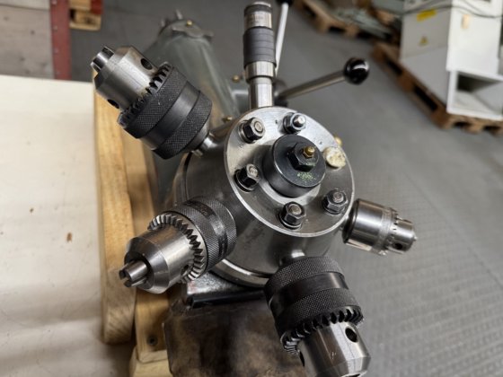 リボルバー・スライド・シャウブリン 102-58.000 クロスハンドホイール付き