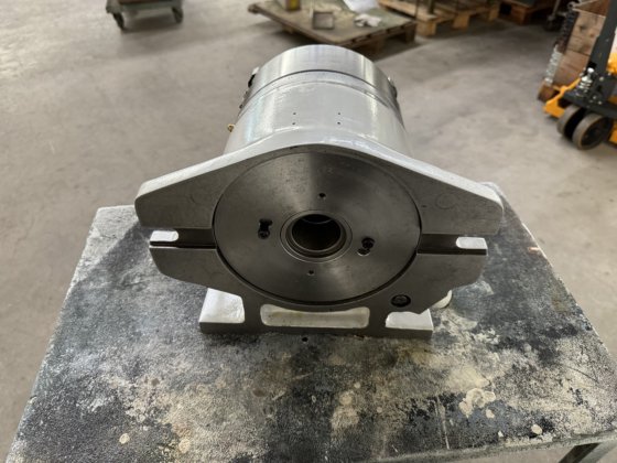 用于 "Schaublin "的垂直-水平分割头 53