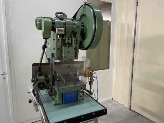 エキセントリックプレス "ボイトラー "D8-200