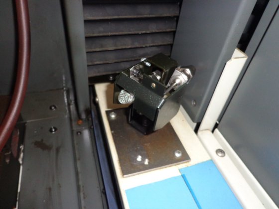 三菱 "EA12-VM 型压铸机