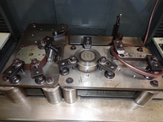 三菱 "EA12-VM 型压铸机