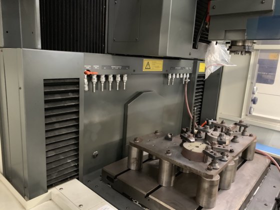 三菱 "EA12-VM 型压铸机