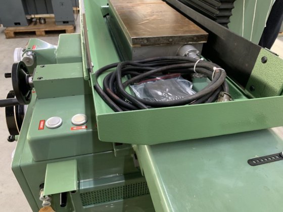 MHPE-500 型 "Tripet "平面磨床