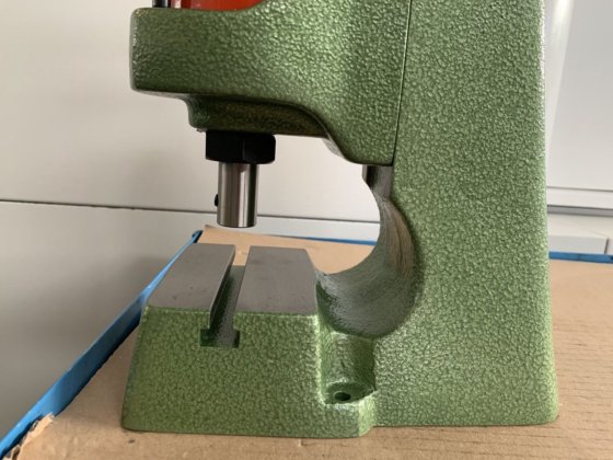 ベンジン型圧力プレス DRP-200 タンデム500