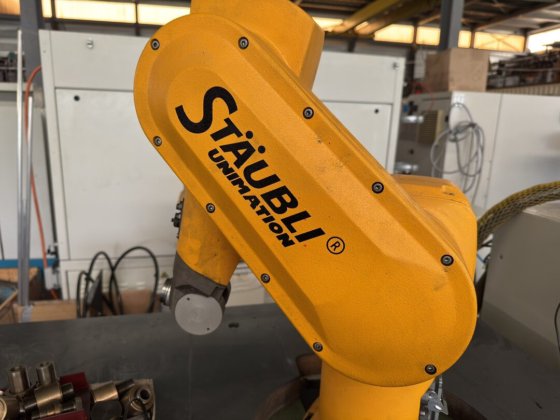 工业机器人“史陶比尔” RX60型