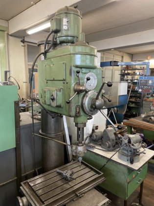 费尔曼 "型攻丝机