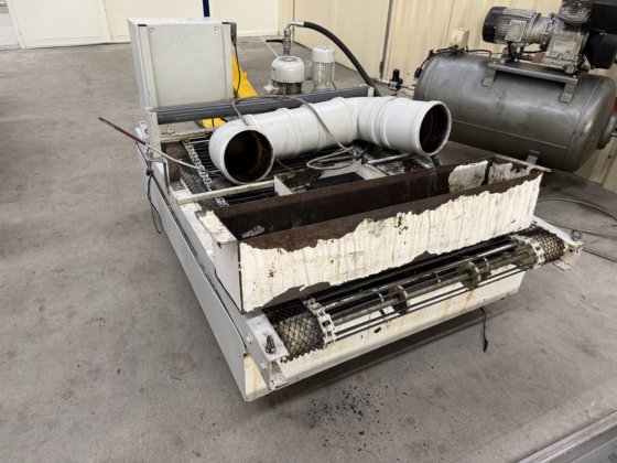 Streuli "SPB4クーラントユニット ペーパーベルトによるろ過