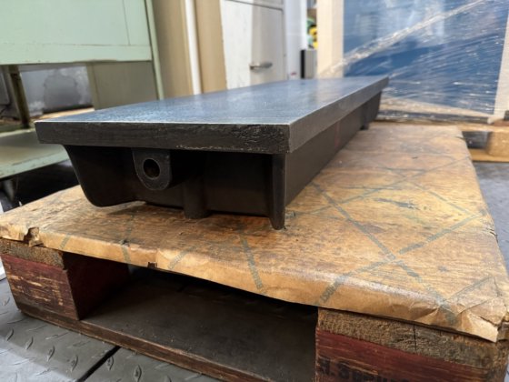 金属控制大理石