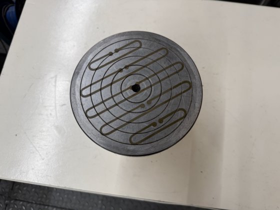 磁性卡盘 "Eclipse" 直径 165 毫米，MK4