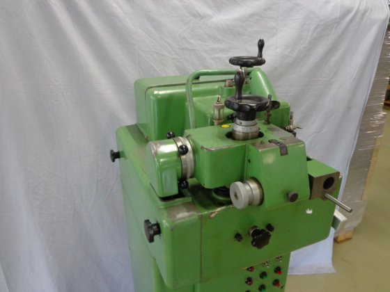 斯特劳萨克 "铣床 124