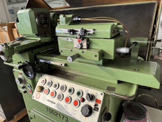 MUR100 型 "三脚架 "外圆磨床