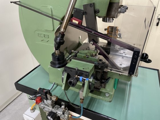 エキセントリックプレス "ボイトラー "D8-200