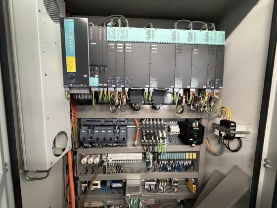 TORNO CNC BENZINGER TNI-B10