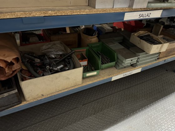 一批用于萨拉兹机床的配件