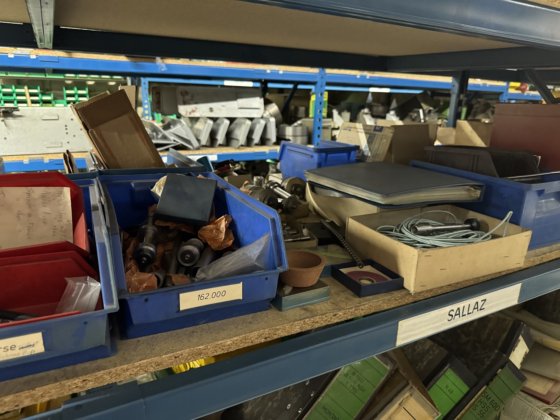 一批用于萨拉兹机床的配件