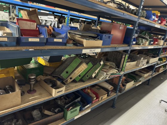 一批用于萨拉兹机床的配件