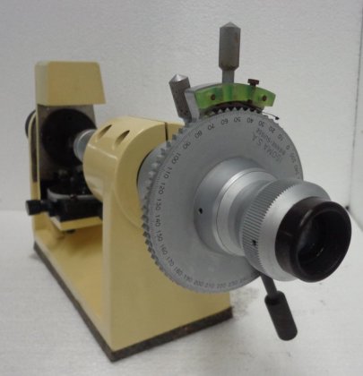 MICROSCÓPIO HORIZONTAL "ISOMA" TIPO H