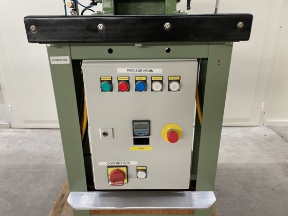 偏心压力机 "BEUTLER" D8-200