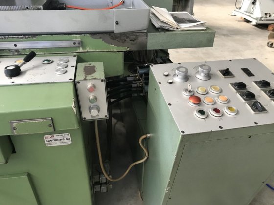 平面研削盤「ブランド」タイプFS-735